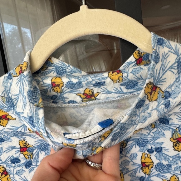 Vintage 90s Winnie The Pooh mockneck sweater long sleeve tee floral print disney - Picture 7 of 7